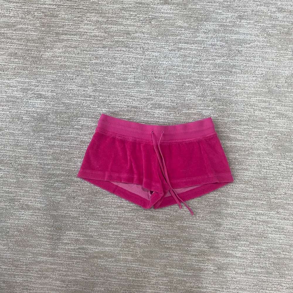 Hard Tail Low Rise Terry Short 
Runs very small, fits more like a medium